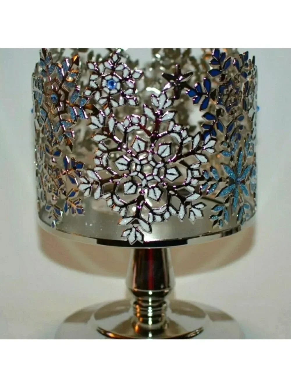 JEWELED SNOWFLAKES PEDESTAL 3-Wick Candle Holder